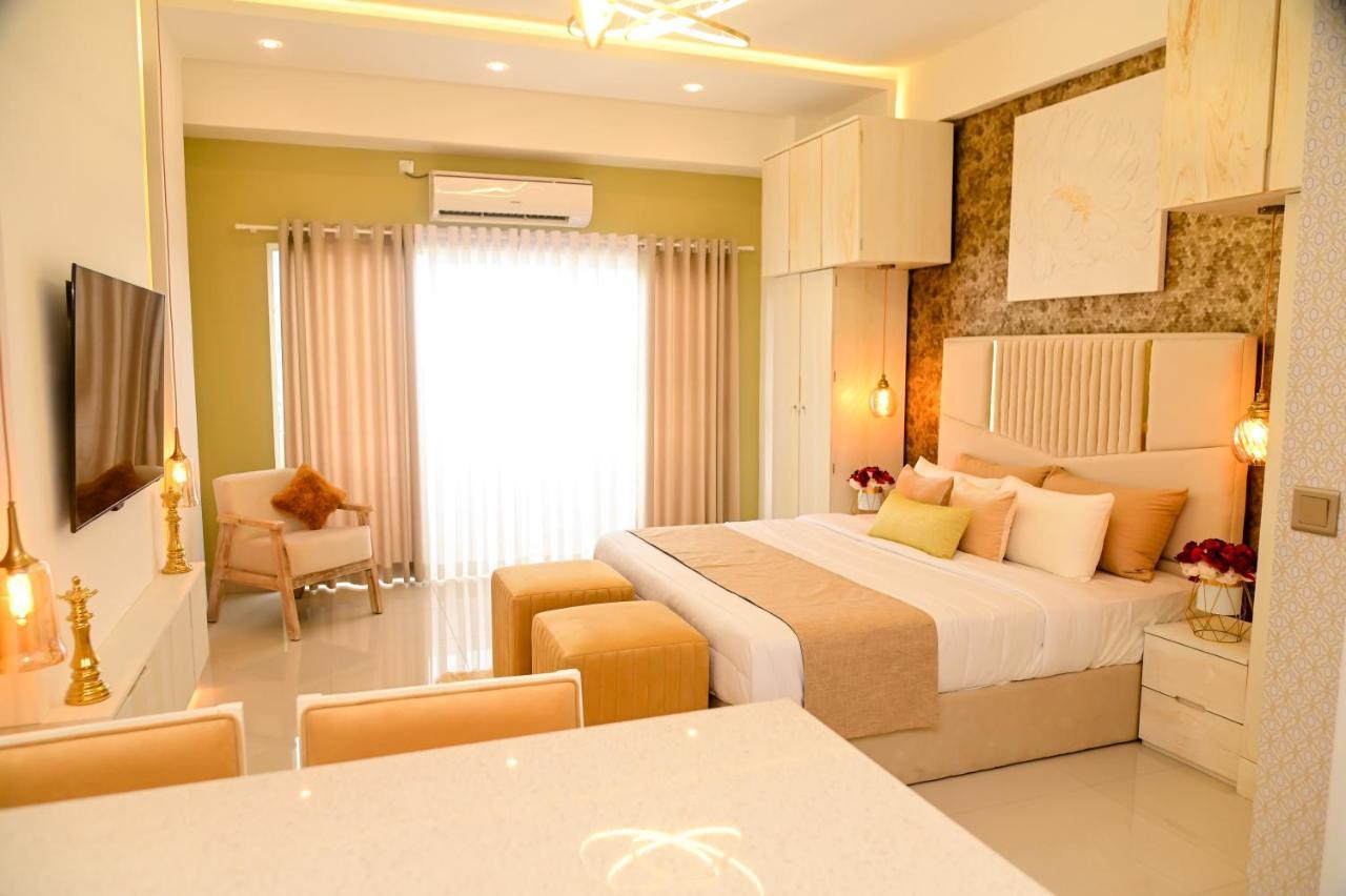 Ocean Breeze - Udaya Luxury Apartments Negombo Ngoại thất bức ảnh