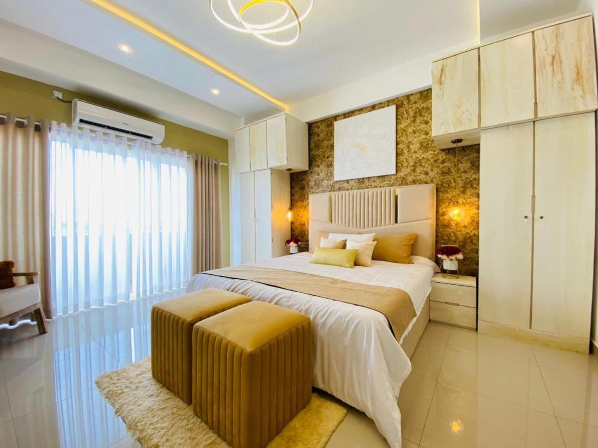 Ocean Breeze - Udaya Luxury Apartments Negombo Ngoại thất bức ảnh