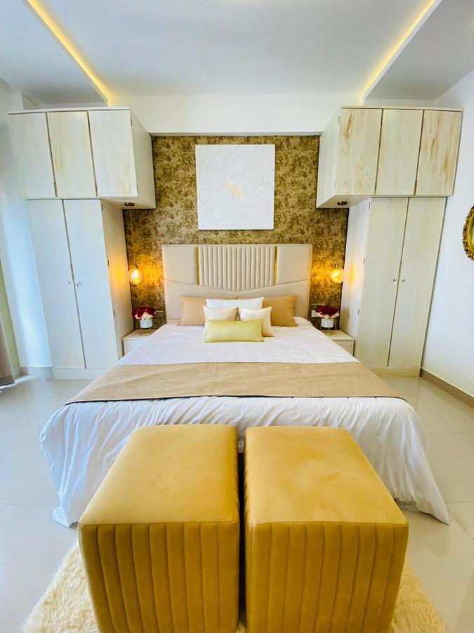 Ocean Breeze - Udaya Luxury Apartments Negombo Ngoại thất bức ảnh