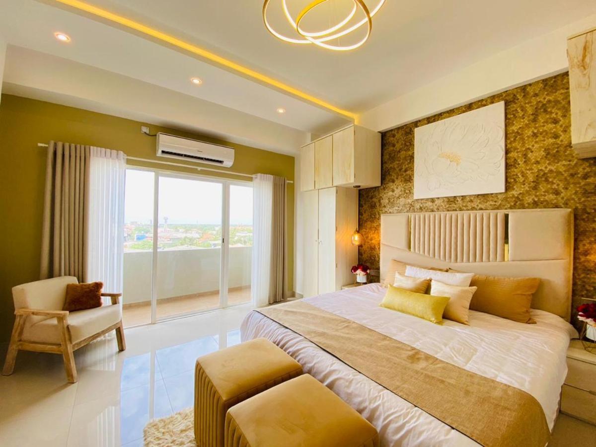 Ocean Breeze - Udaya Luxury Apartments Negombo Ngoại thất bức ảnh