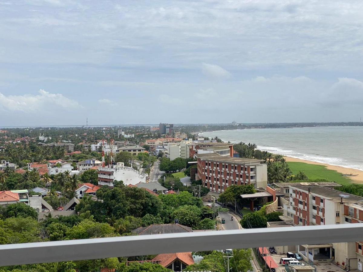 Ocean Breeze - Udaya Luxury Apartments Negombo Ngoại thất bức ảnh