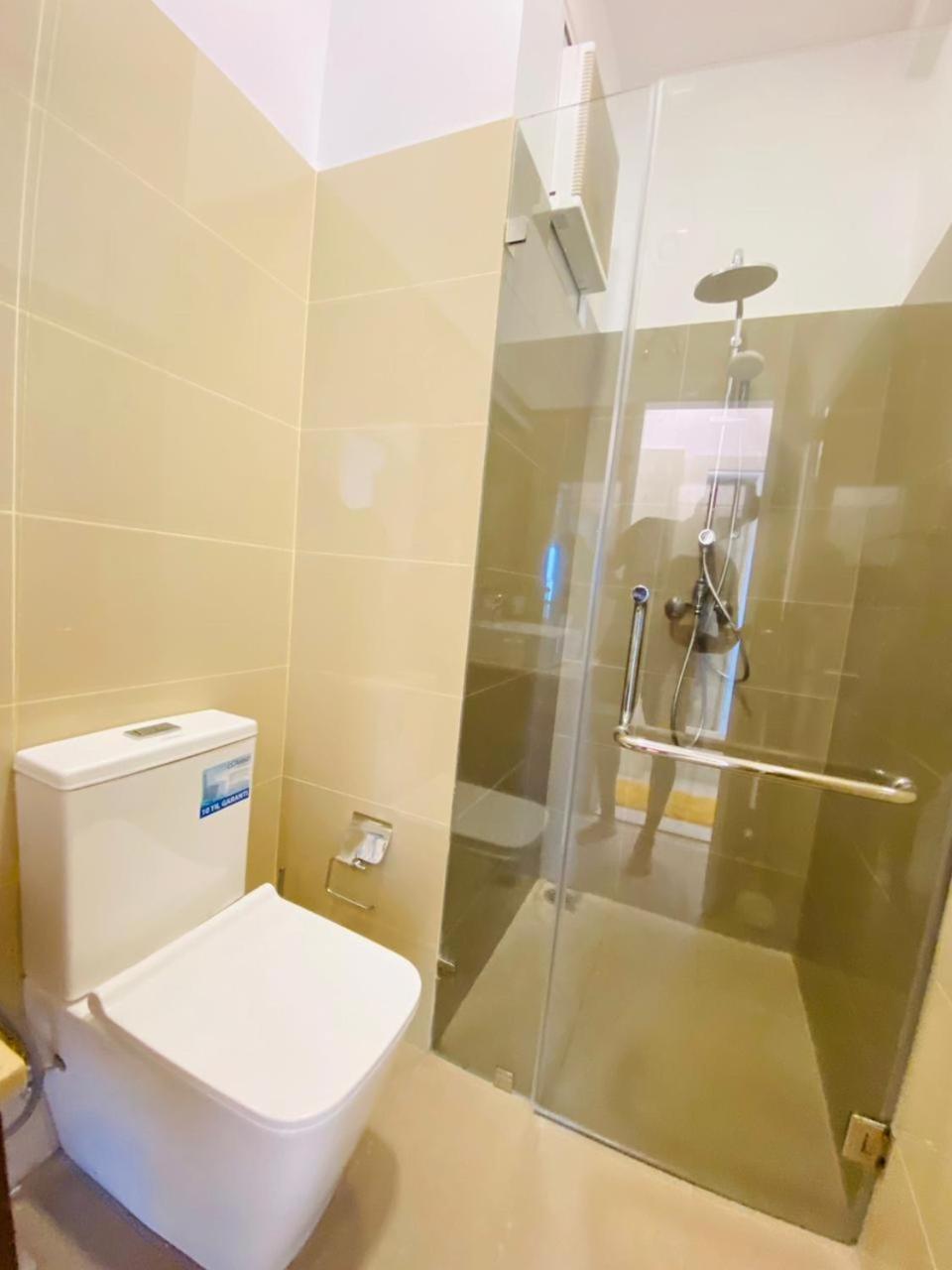 Ocean Breeze - Udaya Luxury Apartments Negombo Ngoại thất bức ảnh