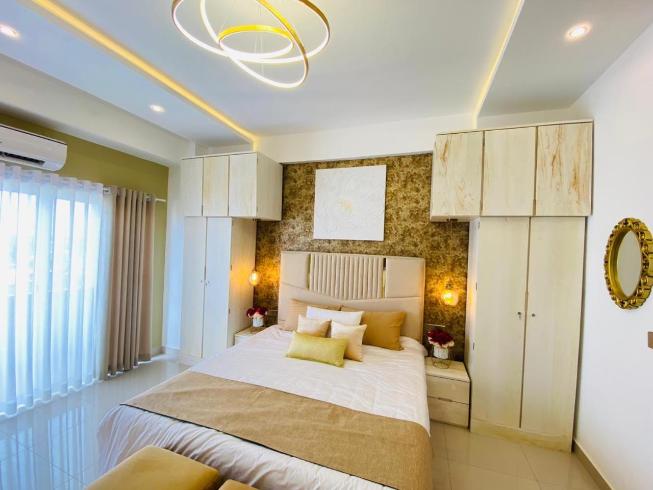 Ocean Breeze - Udaya Luxury Apartments Negombo Ngoại thất bức ảnh