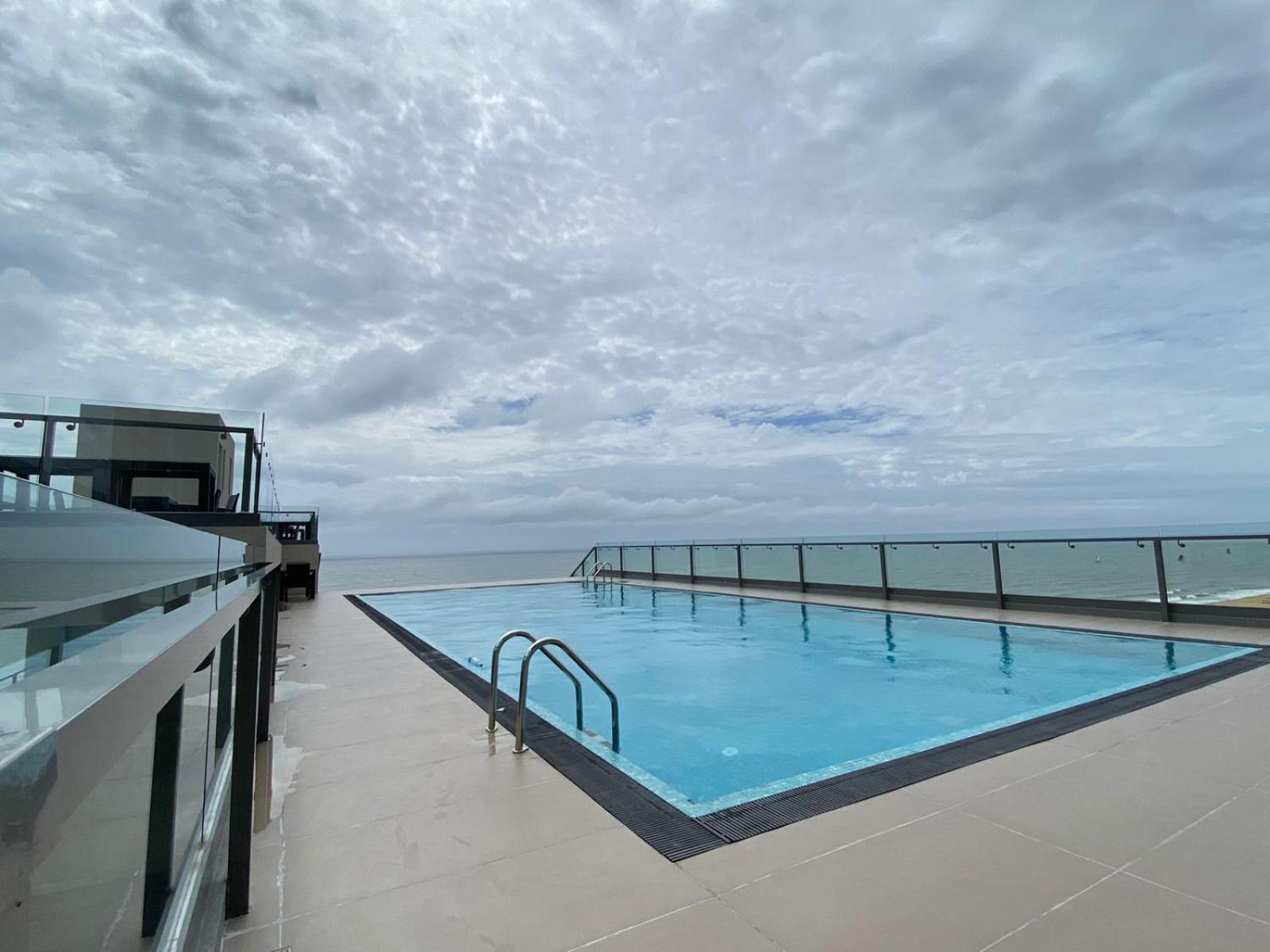 Ocean Breeze - Udaya Luxury Apartments Negombo Ngoại thất bức ảnh