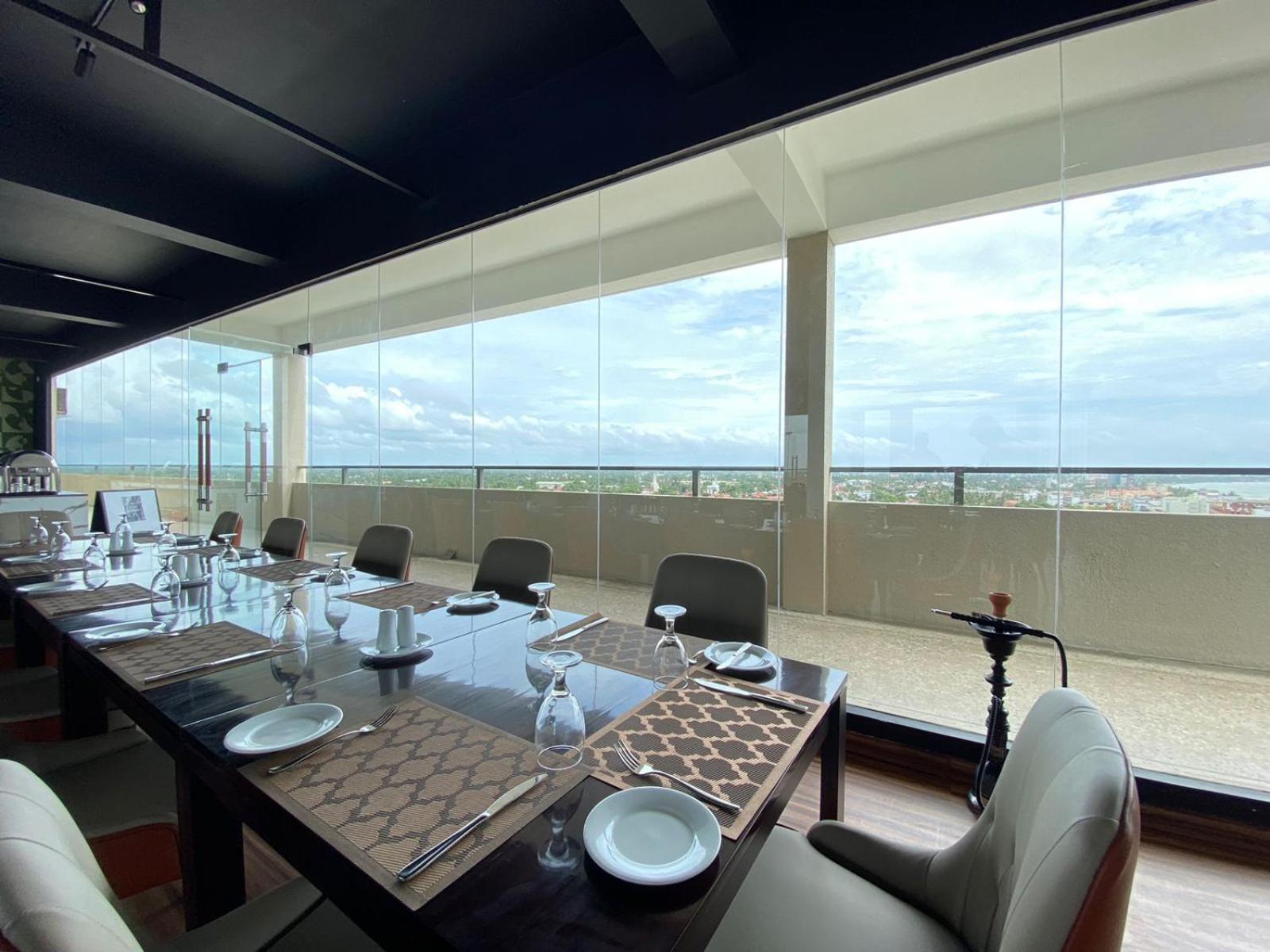 Ocean Breeze - Udaya Luxury Apartments Negombo Ngoại thất bức ảnh
