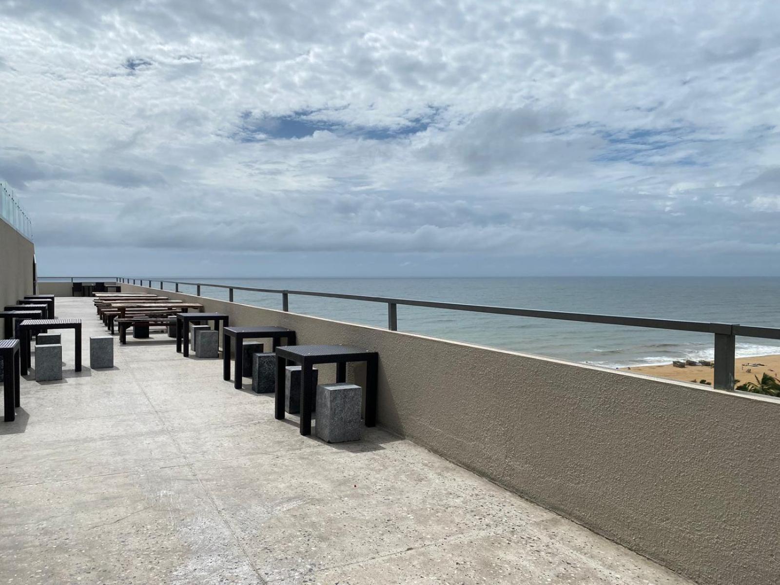 Ocean Breeze - Udaya Luxury Apartments Negombo Ngoại thất bức ảnh